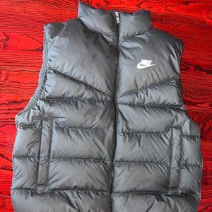 Nike Men's Down Filled Puffer Vest - Medium